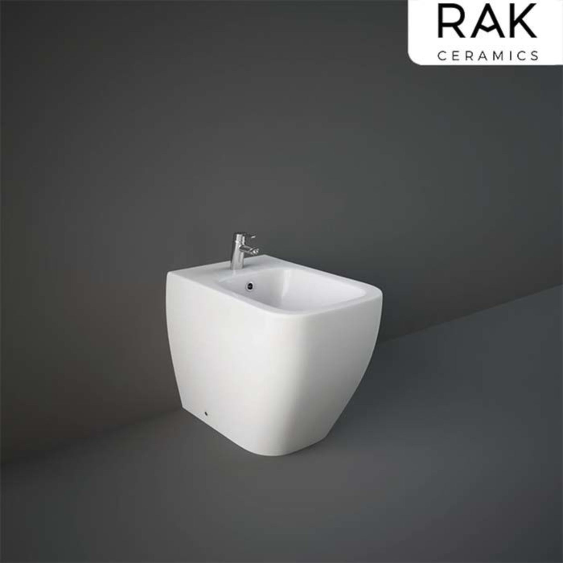 (TA87) RAK Metropolitan Back To Wall Bidet. Manufactured from high quality vitreous china Single tap