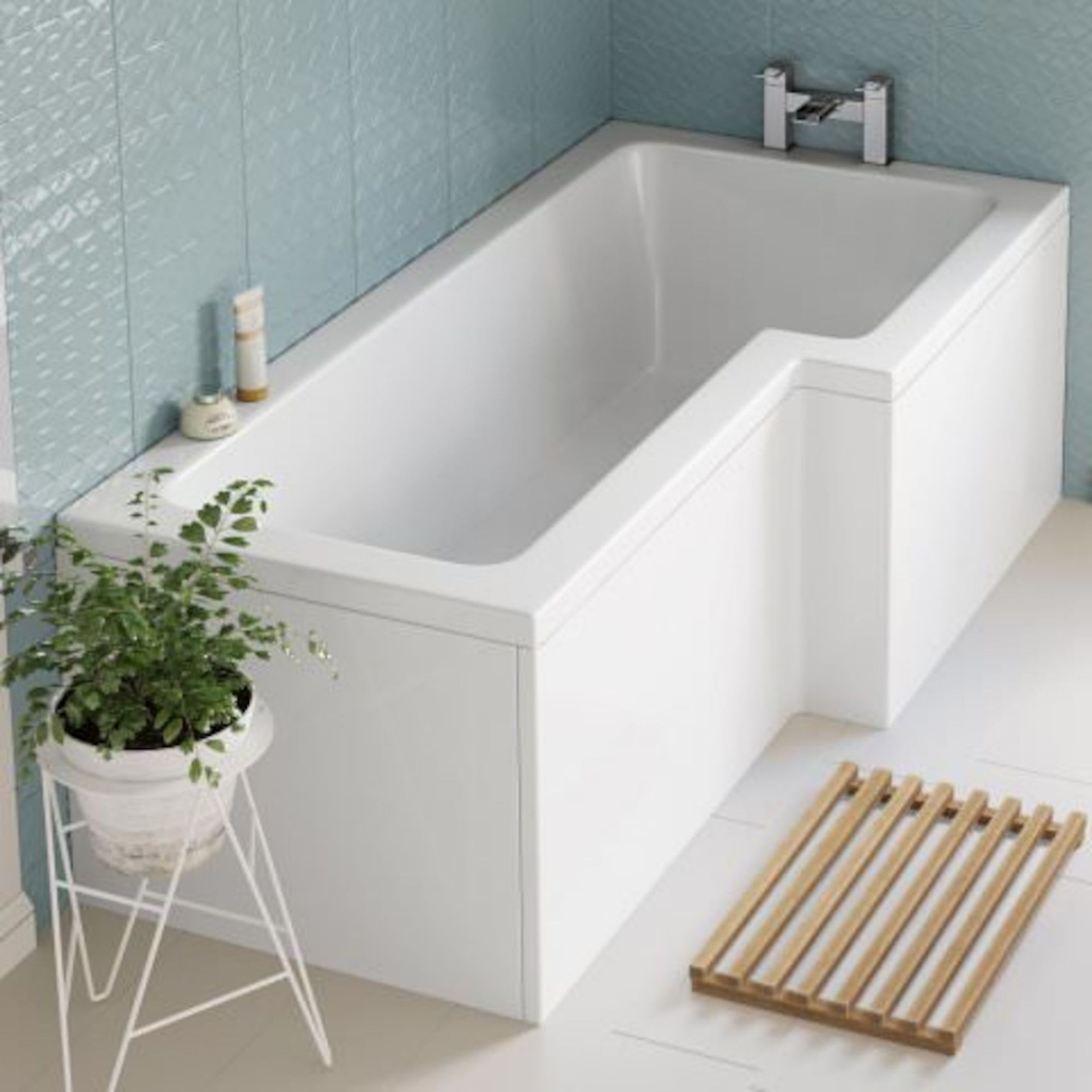 (DK34) 1700x850mm Right Hand L-Shaped Bath. RRP £349.99. Constructed from high quality acrylic