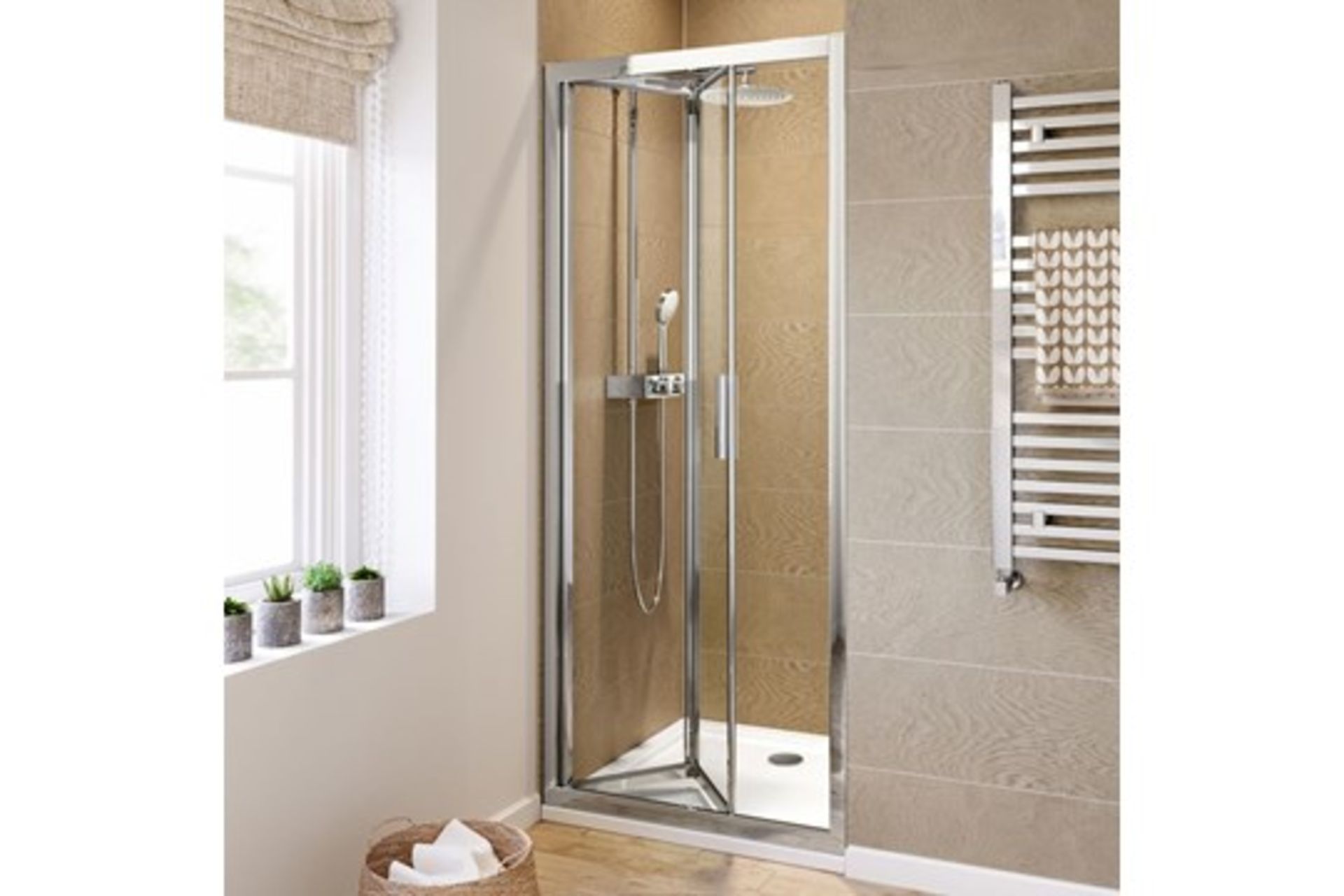 (NY104) 760mm - 6mm - Elements EasyClean Bifold Shower Door. RRP £299.99. 6mm Safety Glass -