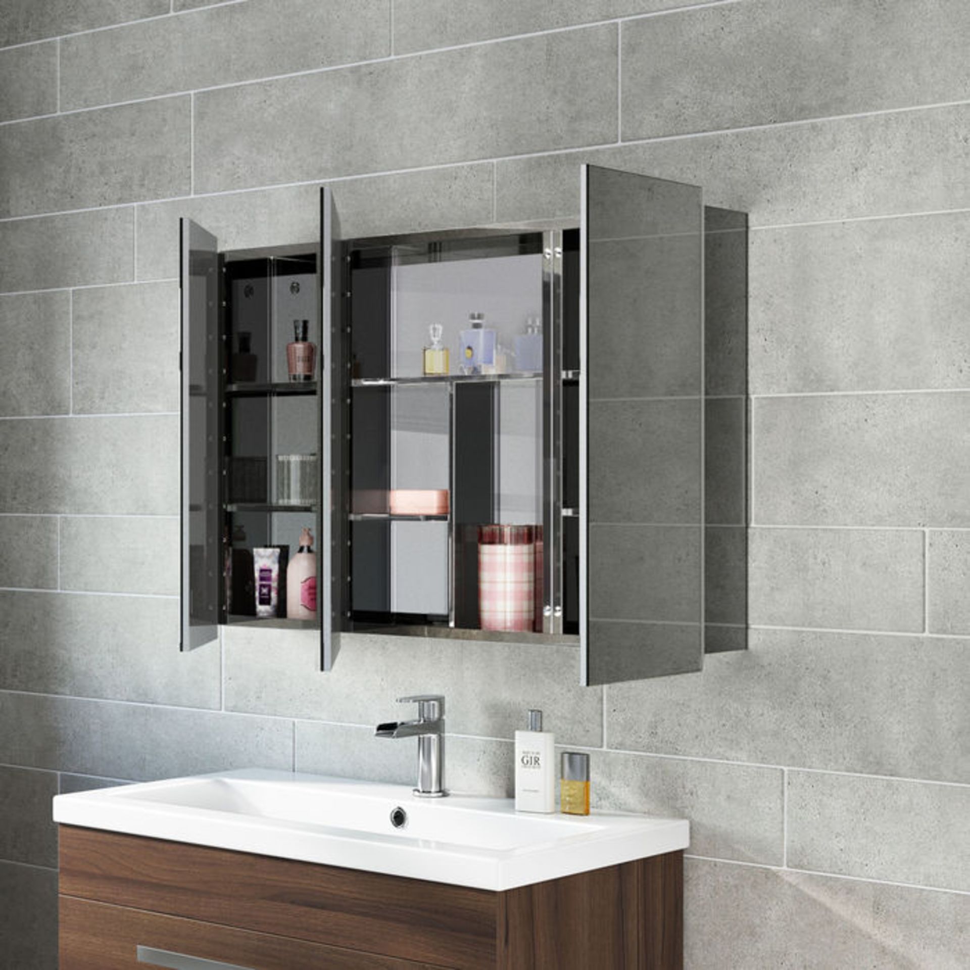 (SP179) 900x600mm Liberty Stainless Steel Triple Door Mirror Cabinet. RRP £299.99. Made from high- - Image 2 of 4