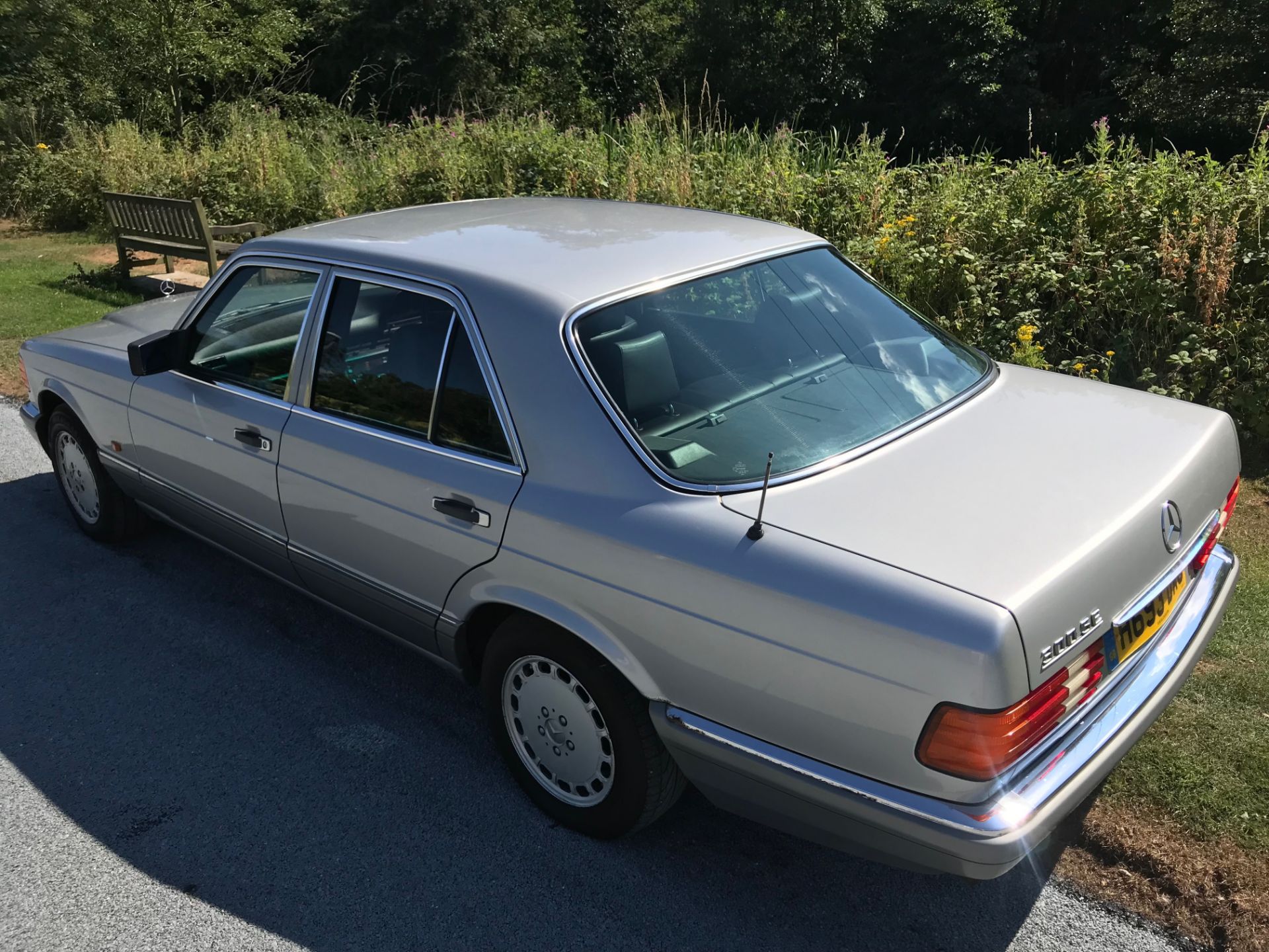 Mercedes 300 SE Automatic - Image 21 of 69
