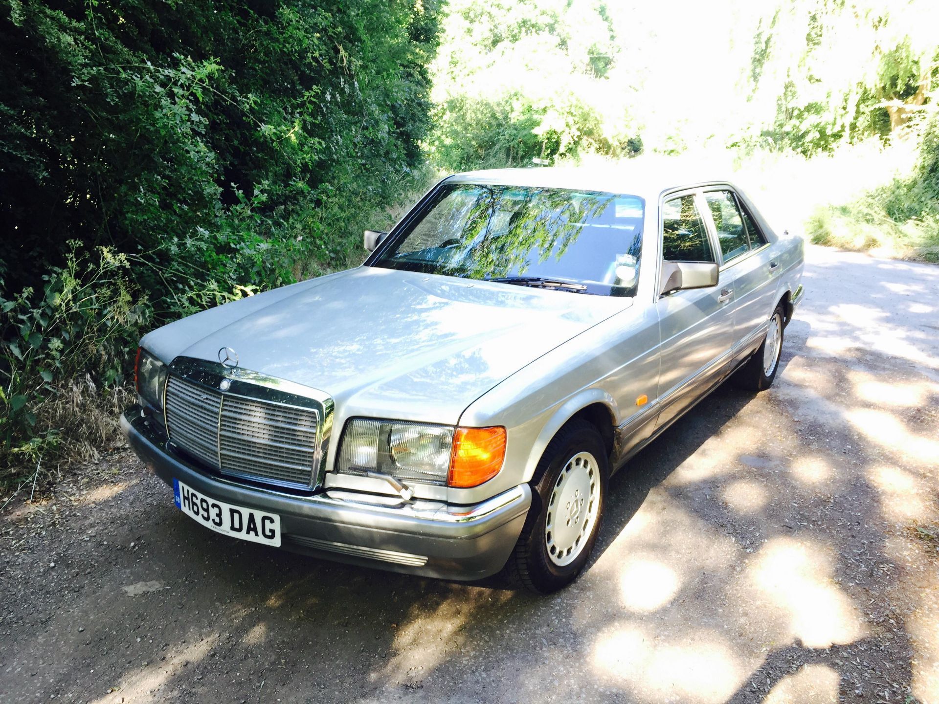 Mercedes 300 SE Automatic - Image 8 of 69