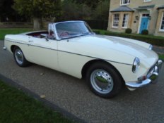 1964 MGB Roadster 'pull handle'