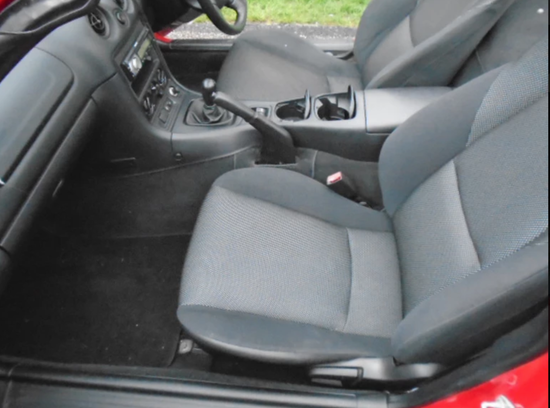 2003 Mazda MX-5 Convertible. - Image 2 of 6