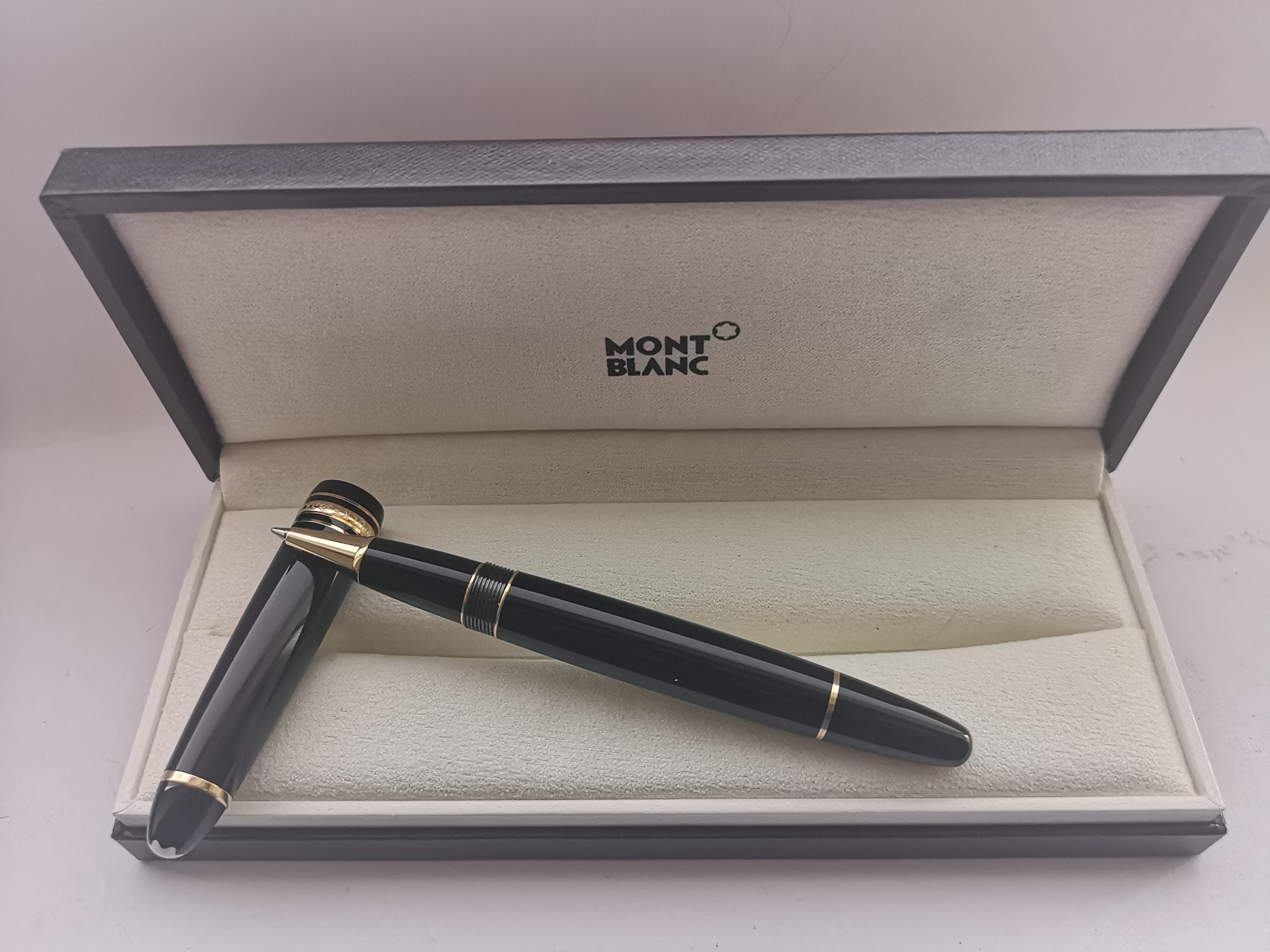 Mont Blanc Le Grand Prix Rollerball Pen - Image 2 of 3