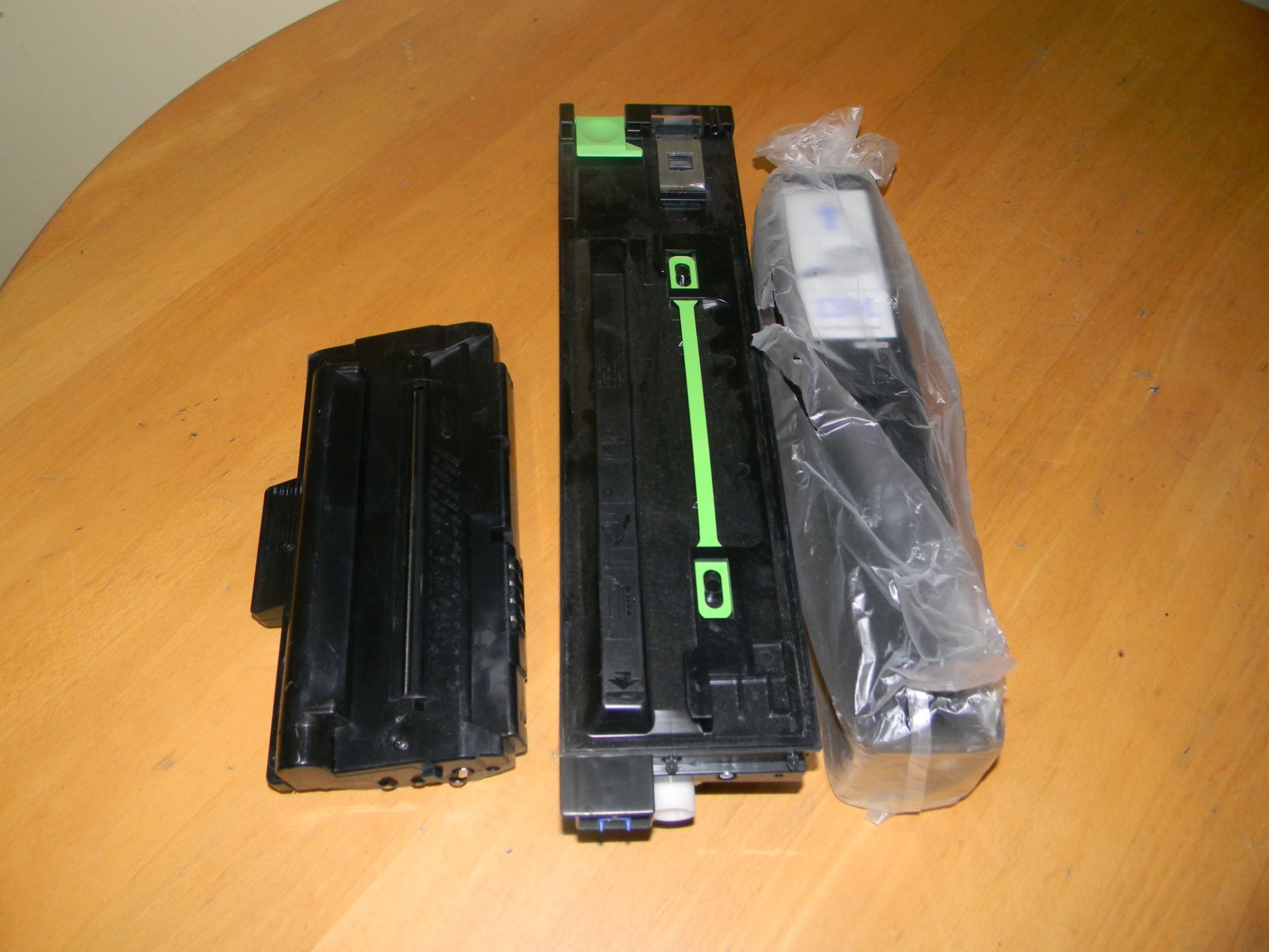 3 x Toner cartridges