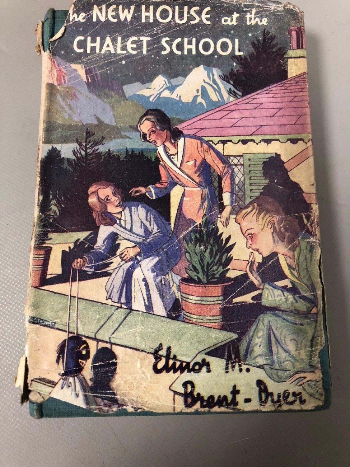 THE NEW HOUSE AT THE CHALET SCHOOL Elinor M Brent-Dyer 1948 With Dust Jacket