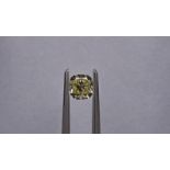 Cushion-shaped diamond weighing app. 0.92ct. Colour : Yellow .Clarity :I1(eye-clean)