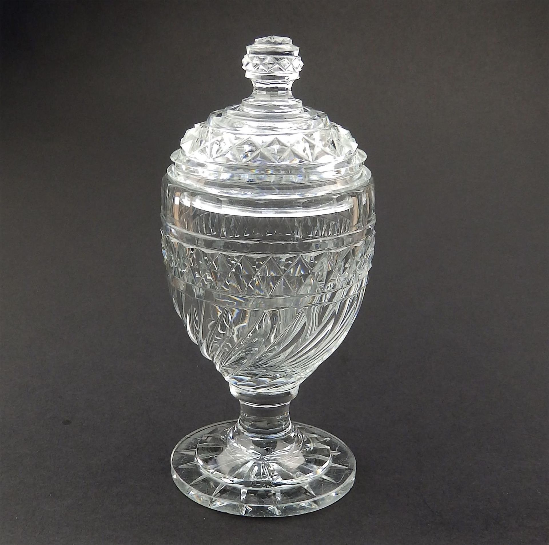 Antique Anglo - Irish Cut Glass Blown Glass. A fine Antique lidded Vase 19th C - Image 2 of 7