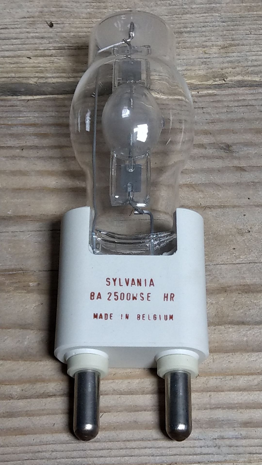 1x Sylvania 2.5kw SE HR