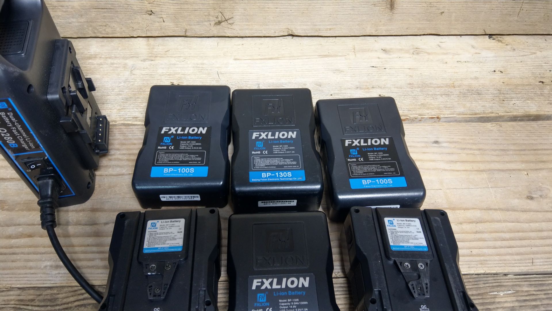 FxLion 14.8V V-Lock Battery Kit - Image 3 of 5