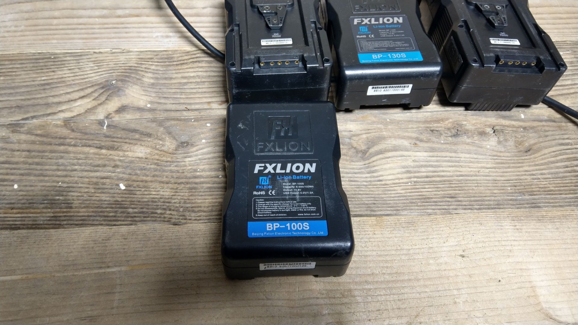 FxLion 14.8V V-Lock Battery Kit - Image 5 of 5