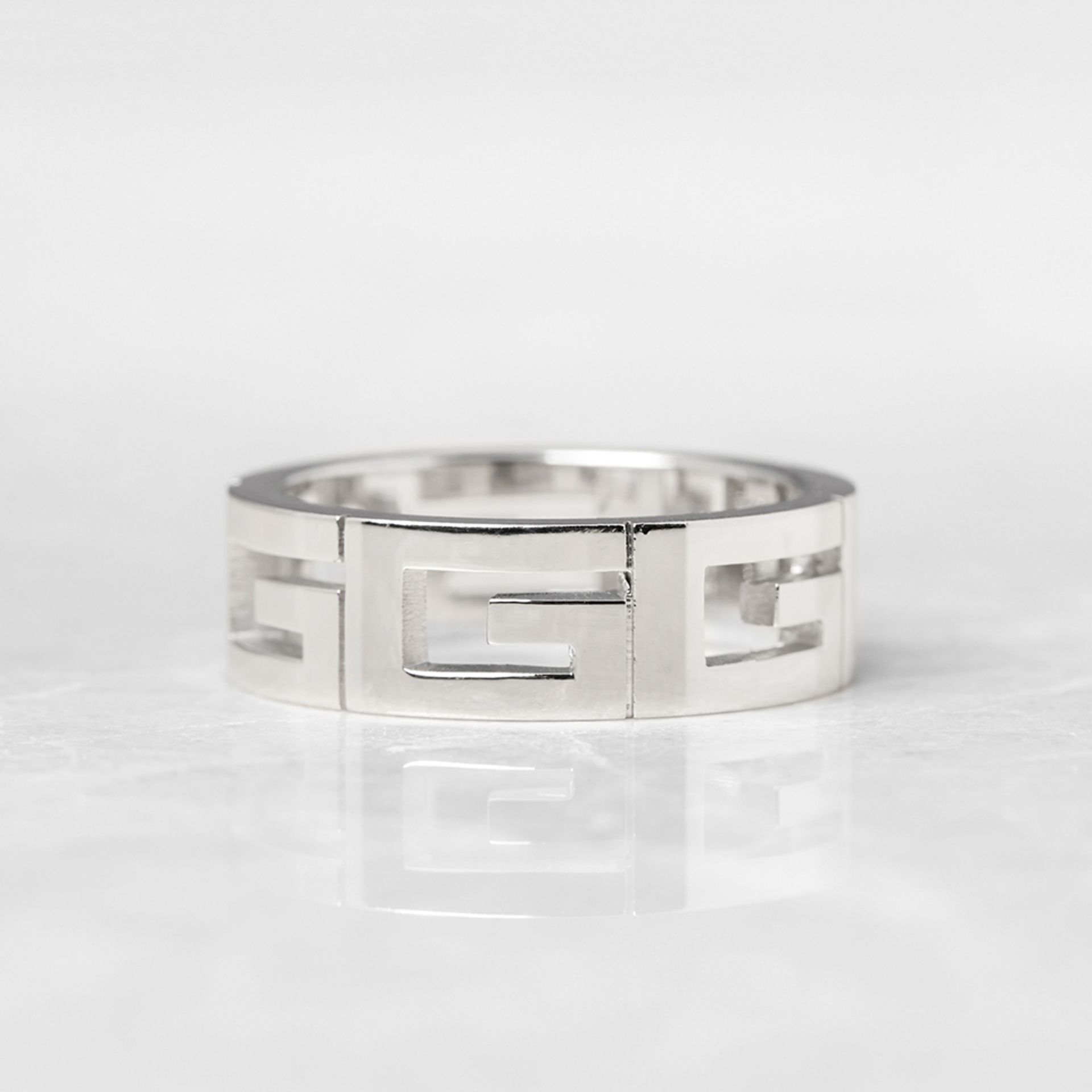 Gucci 18k White Gold G Logo Design Band Ring - Image 7 of 7