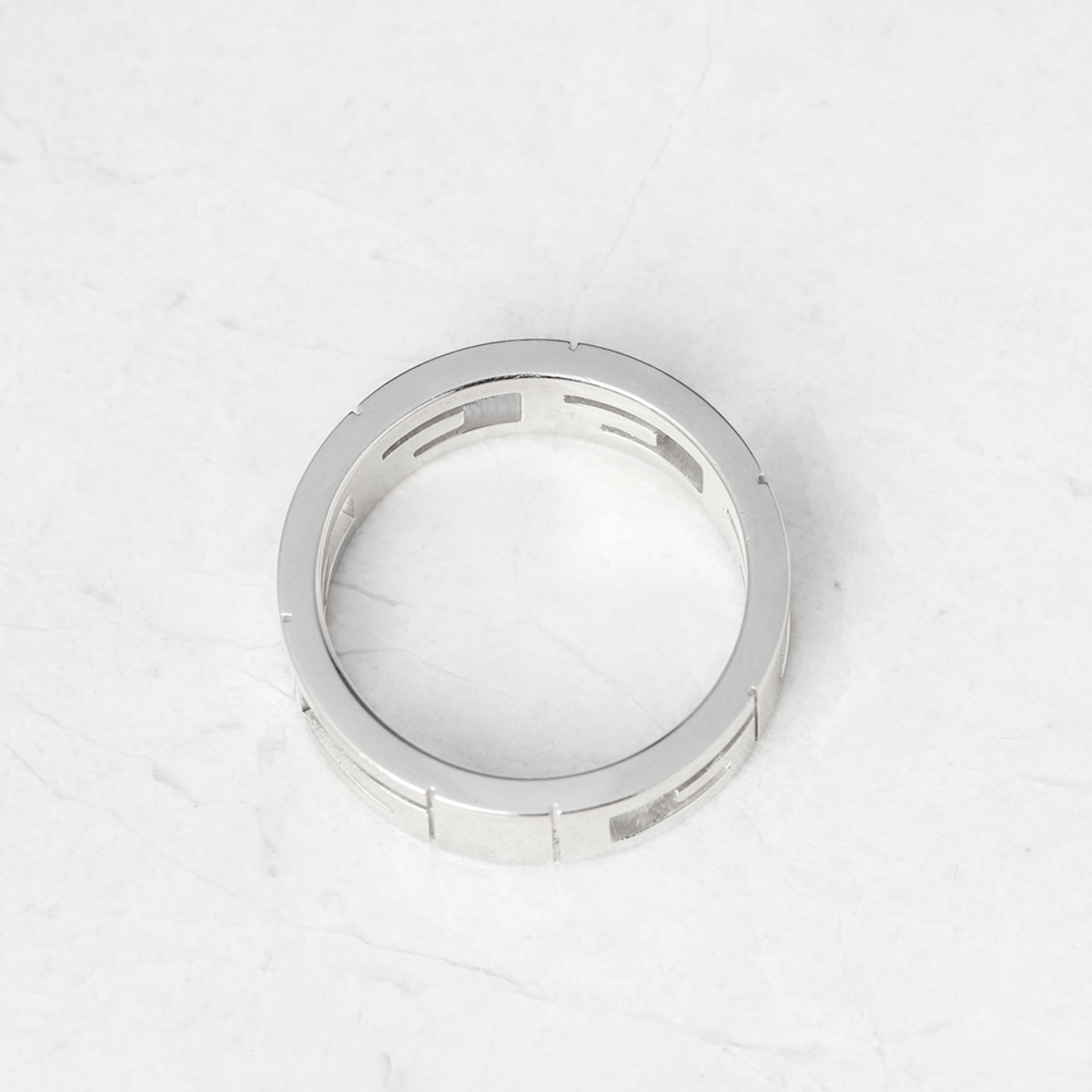 Gucci 18k White Gold G Logo Design Band Ring - Image 4 of 7