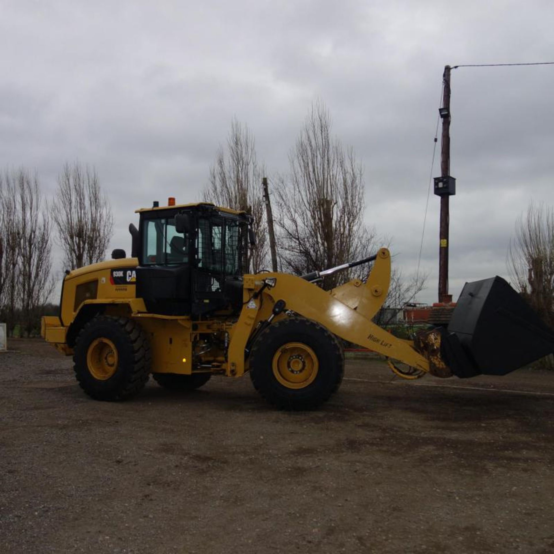 2013 CAT 930K High Tip Loading Shovel - Image 2 of 16