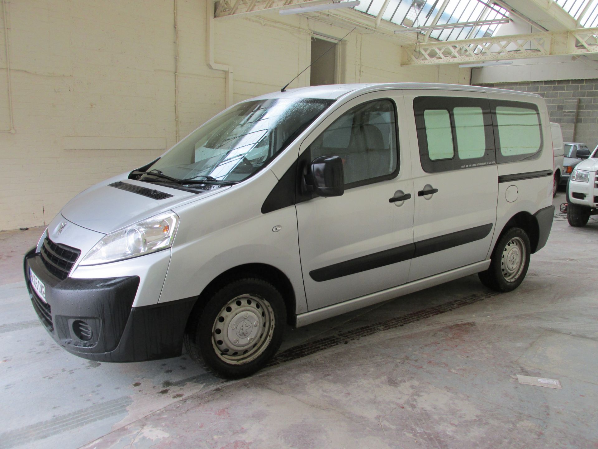 Peugeot Expert Teepee Mileage 123791 - No VAT on hammer - Image 2 of 7