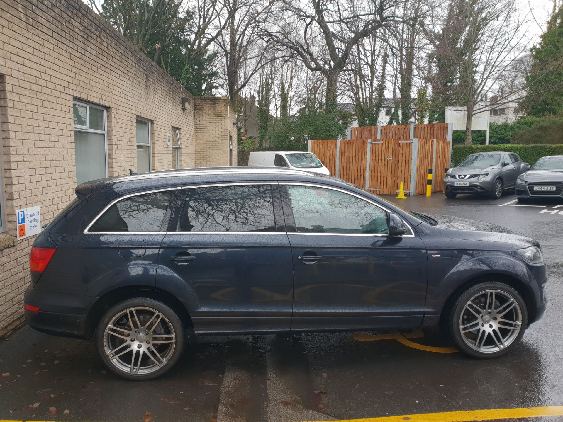 2009, Audi Q7 S-line 3.0 TDI - No VAT on hammer. - Image 4 of 10