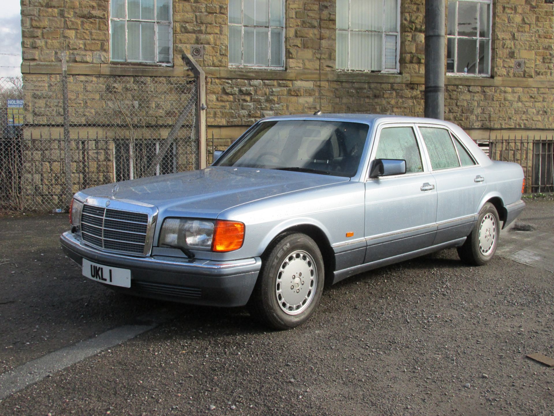 1991 Mercedes 300 SE SWB - comes with registration UKL 1 - Image 2 of 11