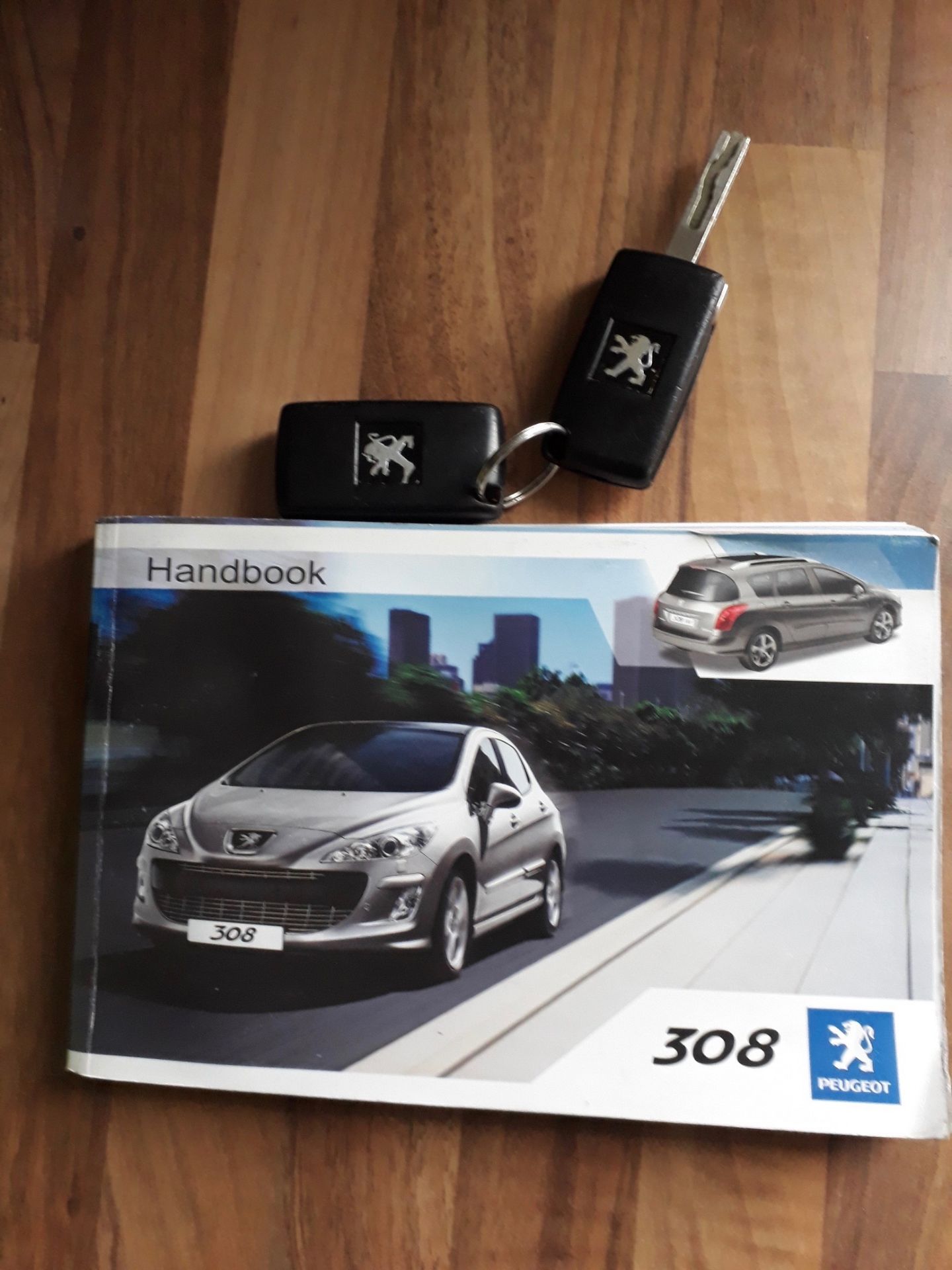 Peugeot 308, 1.4 Petrol Manual 5 Speed 5 Door - Image 13 of 13