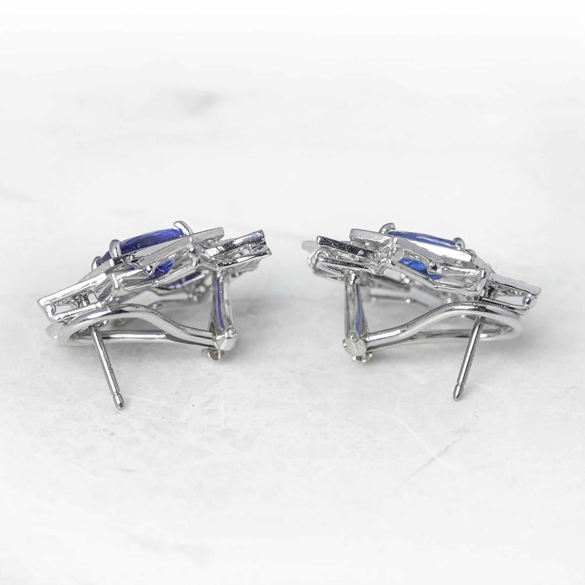 18k White Gold Tanzanite & Diamond Star Design Earrings - Image 6 of 6