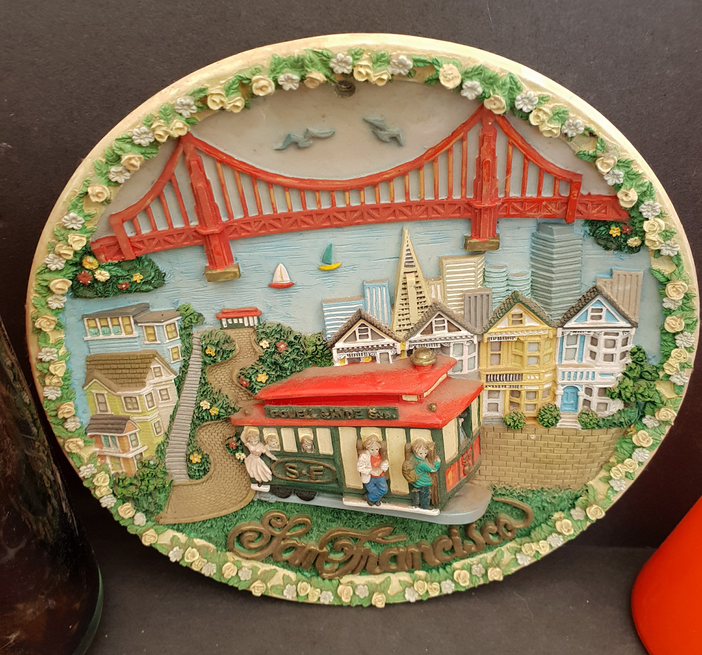 Vintage Studio Glass & China With Hunting Scenes - Image 2 of 2