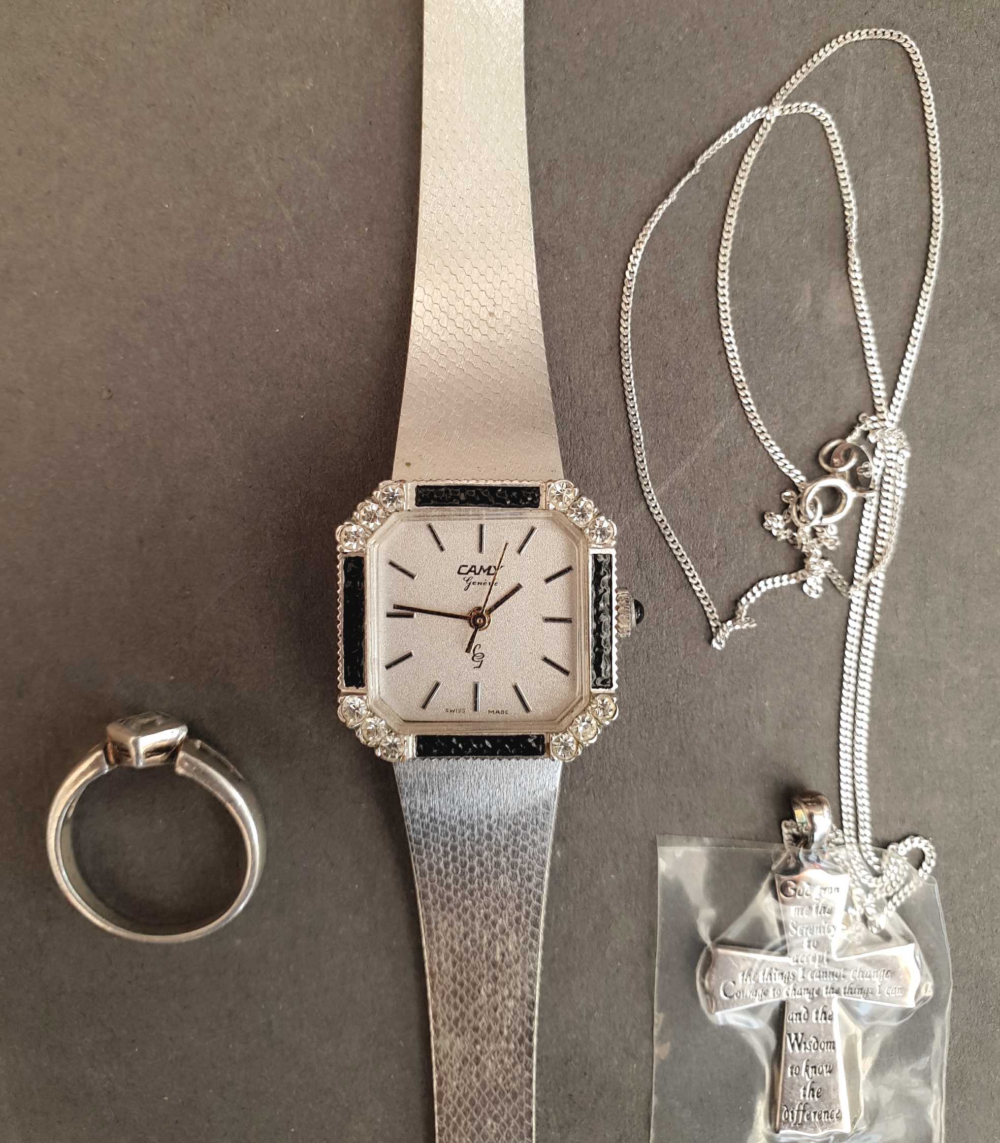 Vintage Sterling Silver Cross & Chain Sterling Silver Ring and a Camy Wrist Watch - Image 2 of 2