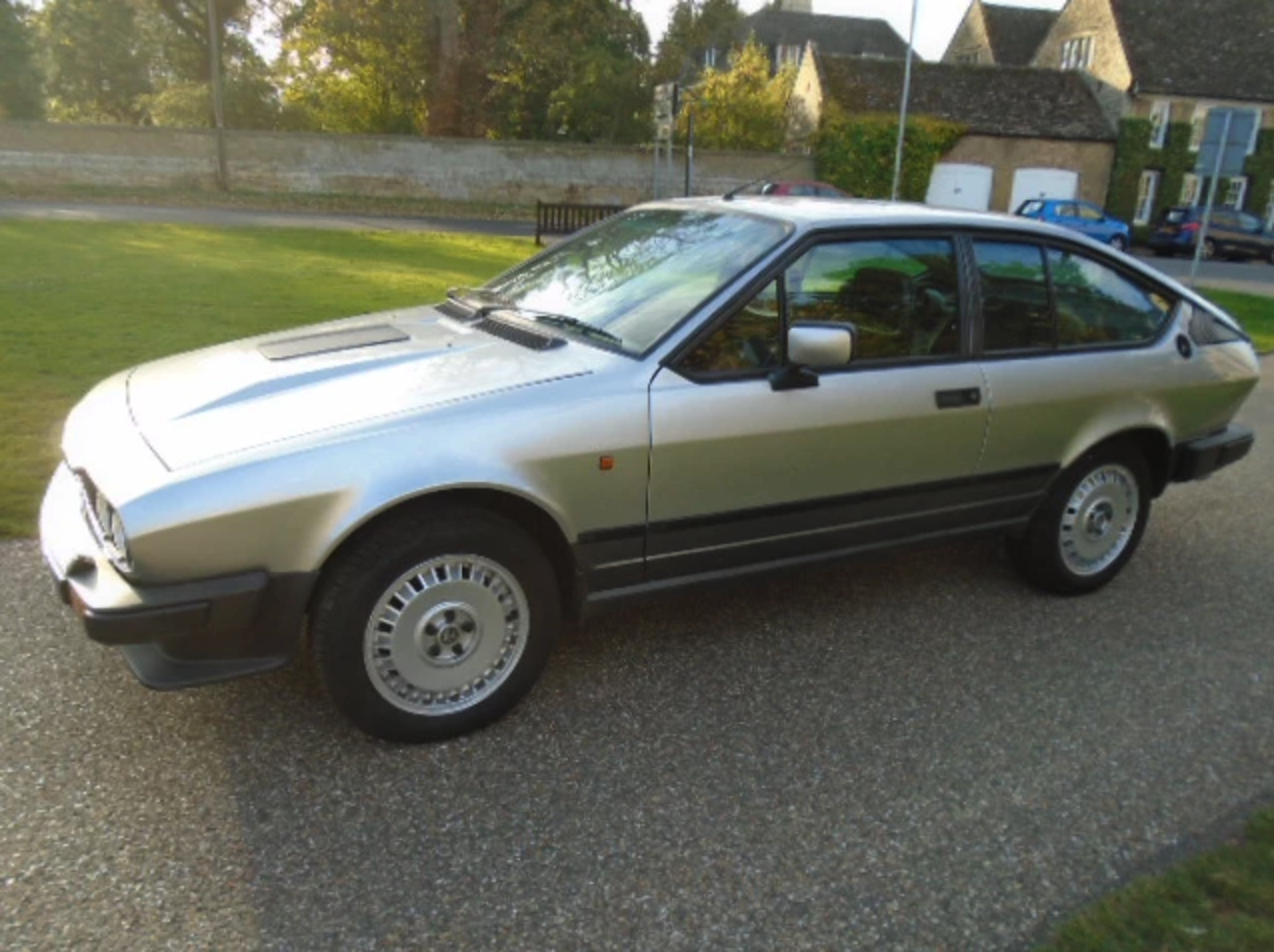 1984 Alfa Romeo GTV6 Coupe - Image 2 of 9