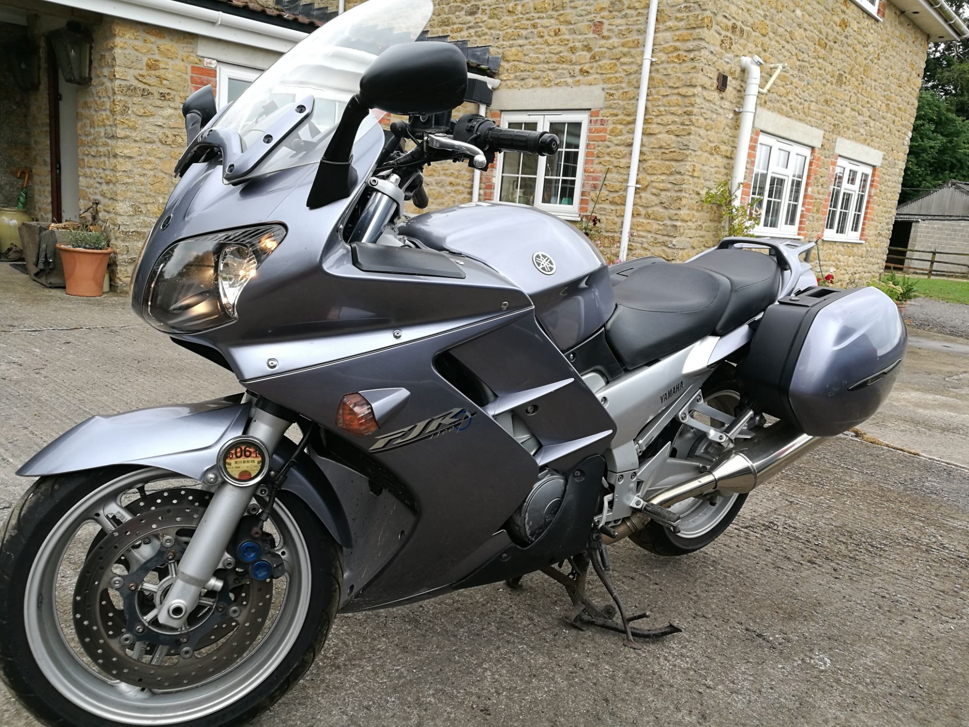 2004 Yamaha FJR 1300 - Sports Tourer