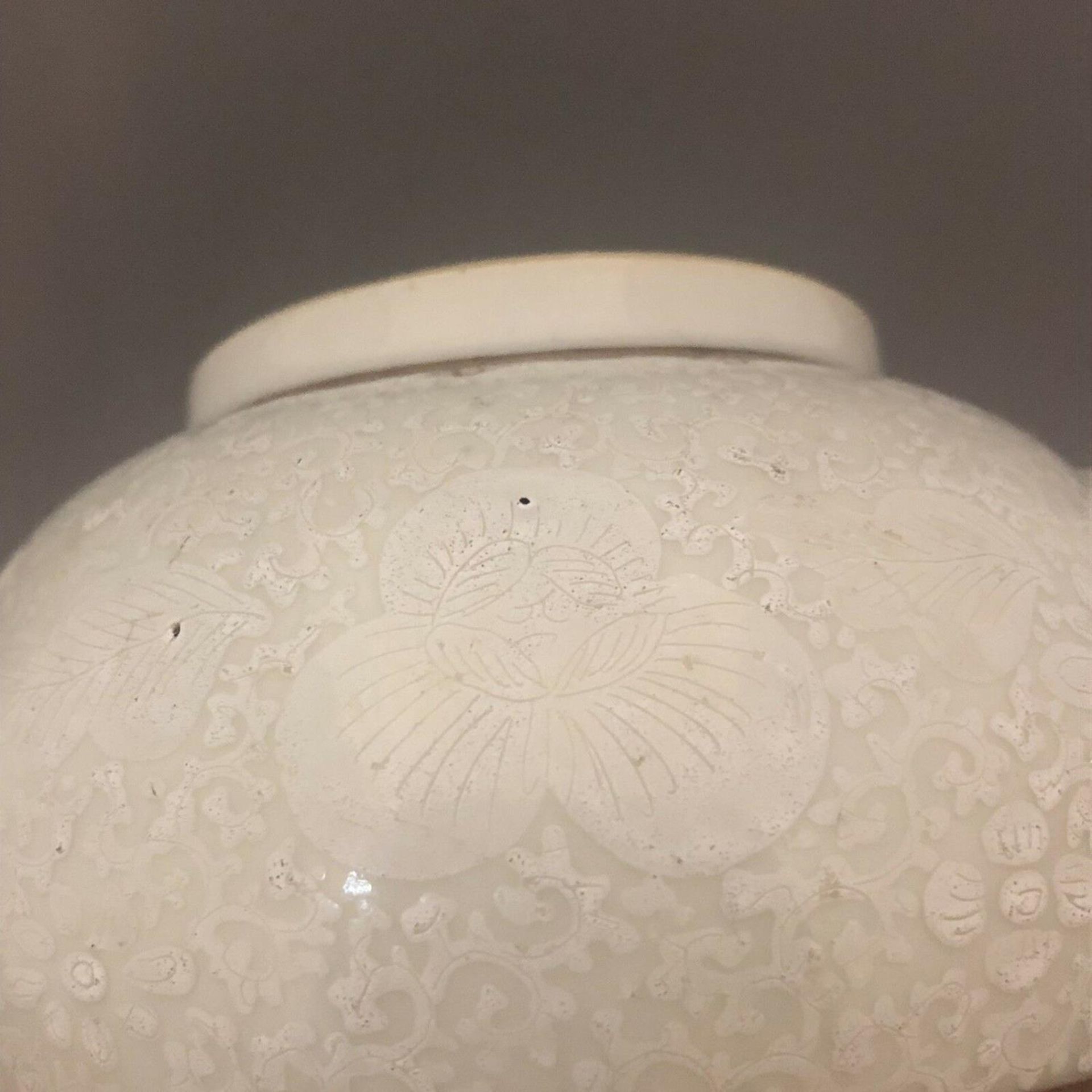 An 18th Century Chinese Bullet Shaped Teapot - Celadon Glaze & Detailed design - Image 9 of 9