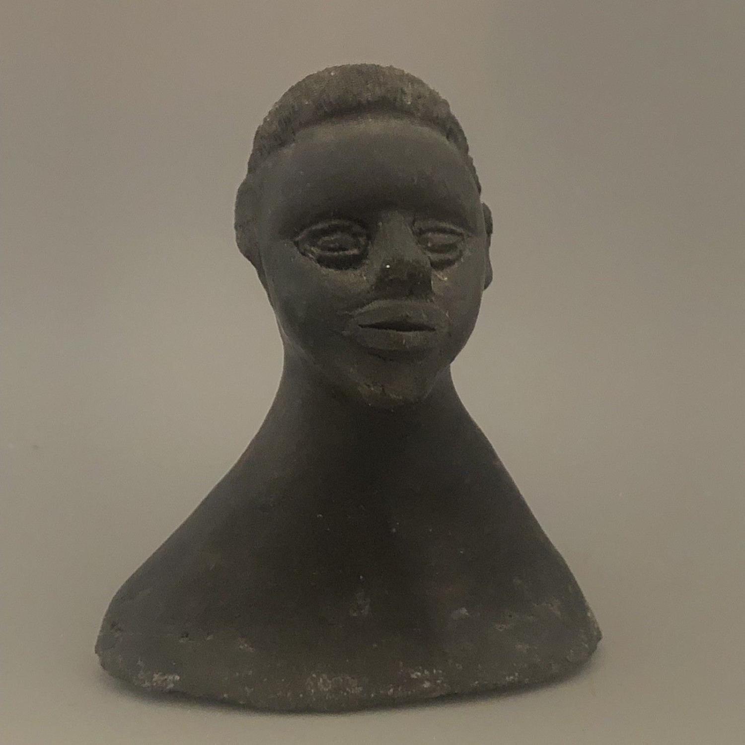 A carved clay pottery African figurine sculpture or candle snuffer - Image 2 of 5