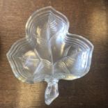 Lovely set of 6 stylish unusual maple leaf shaped glass dishes / dessert plates