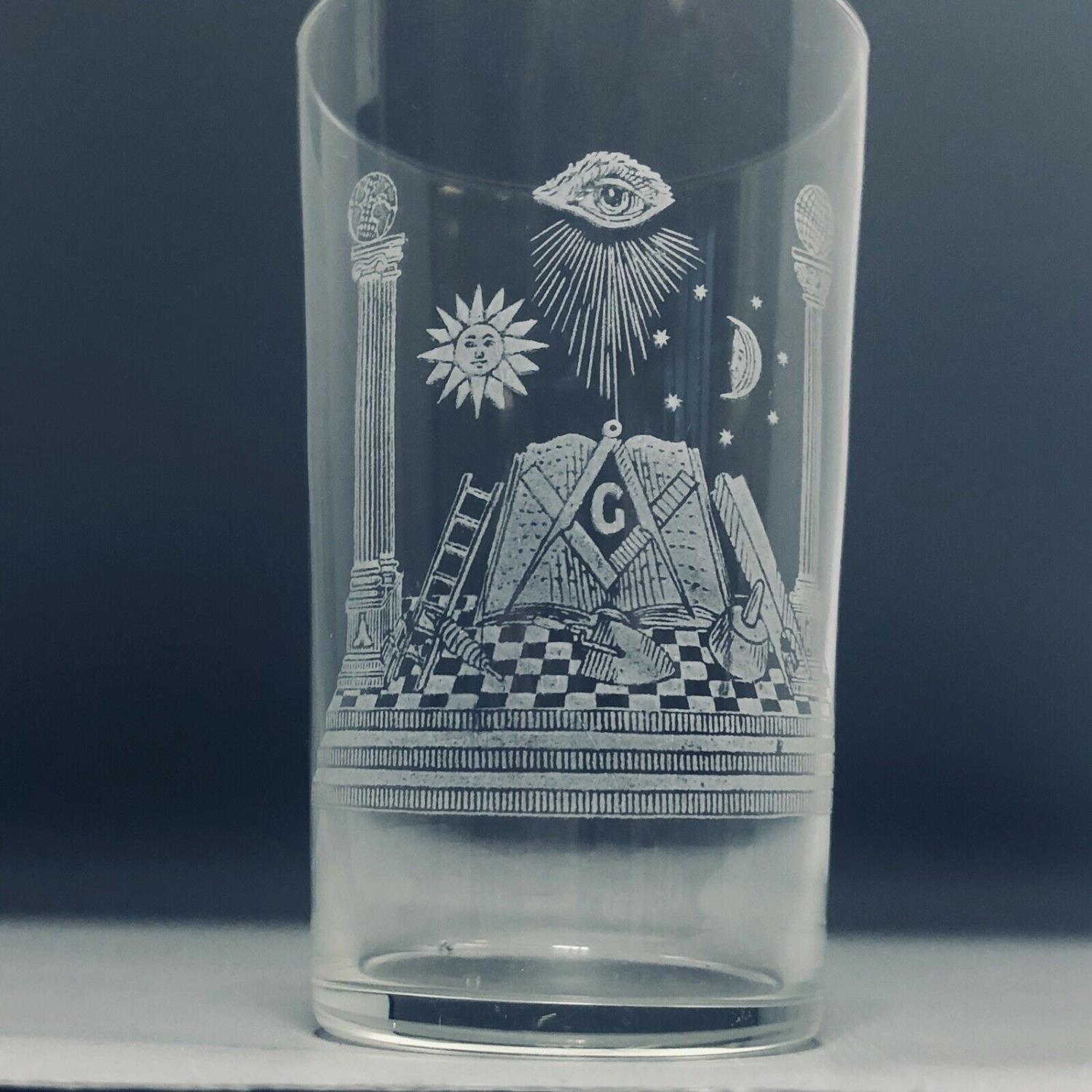 A set of 6 Masons Emblem Engraved Glass Tumblers Glasses - Masonic Interest - Image 2 of 3