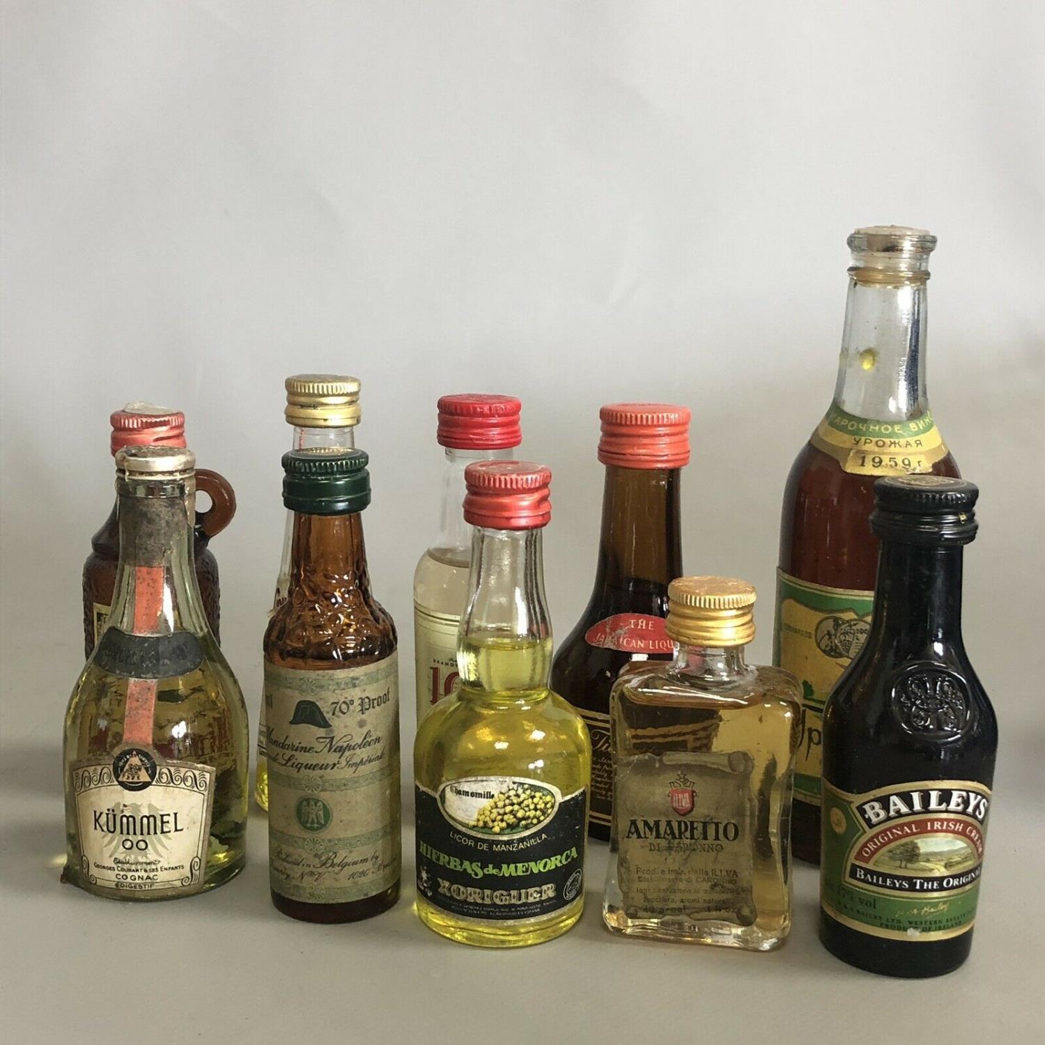 A parcel of 10 alcoholic drink miniatures with free UK delivery and No Reserve - Image 2 of 2