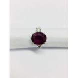 6ct Oval Ruby 0.50ct Diamonds 18ct white gold three stone ring,6ct Ruby 13mmx1mm natural(treated) 2x