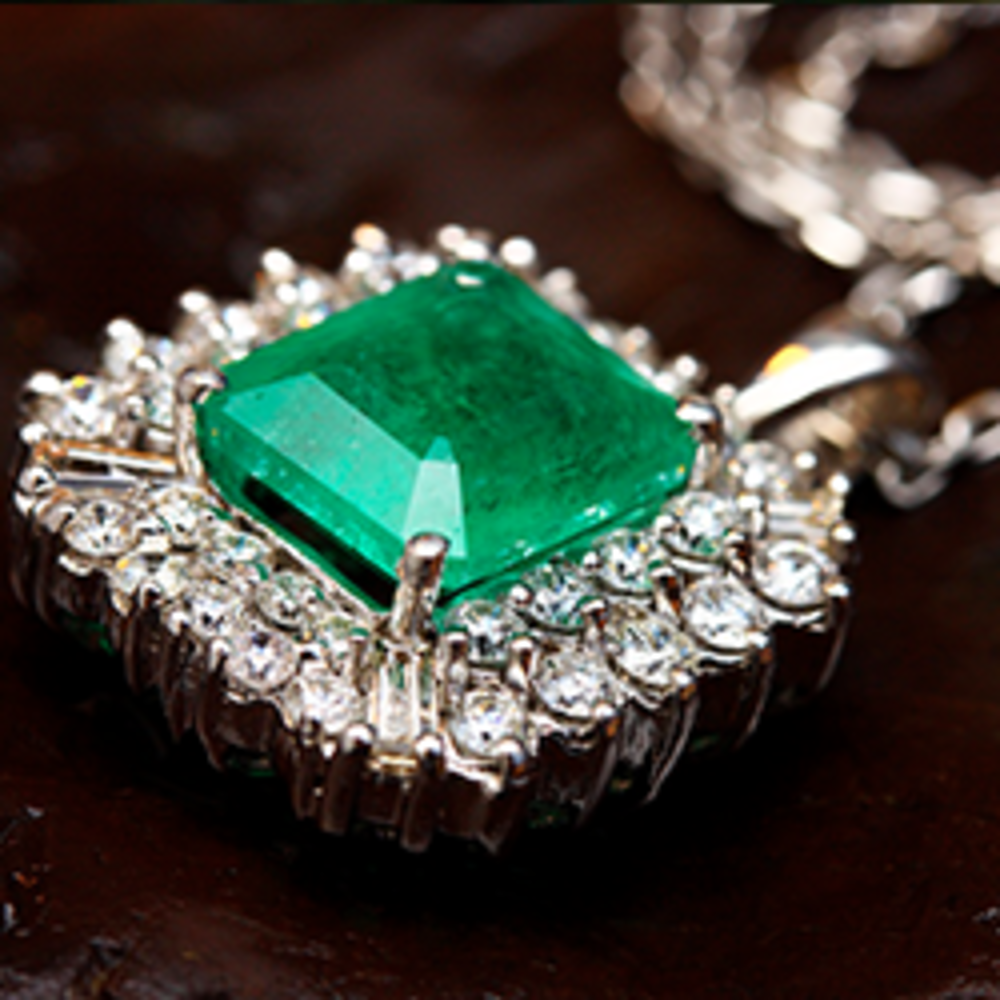 Diamond Jewellery Auction With Precious Gems