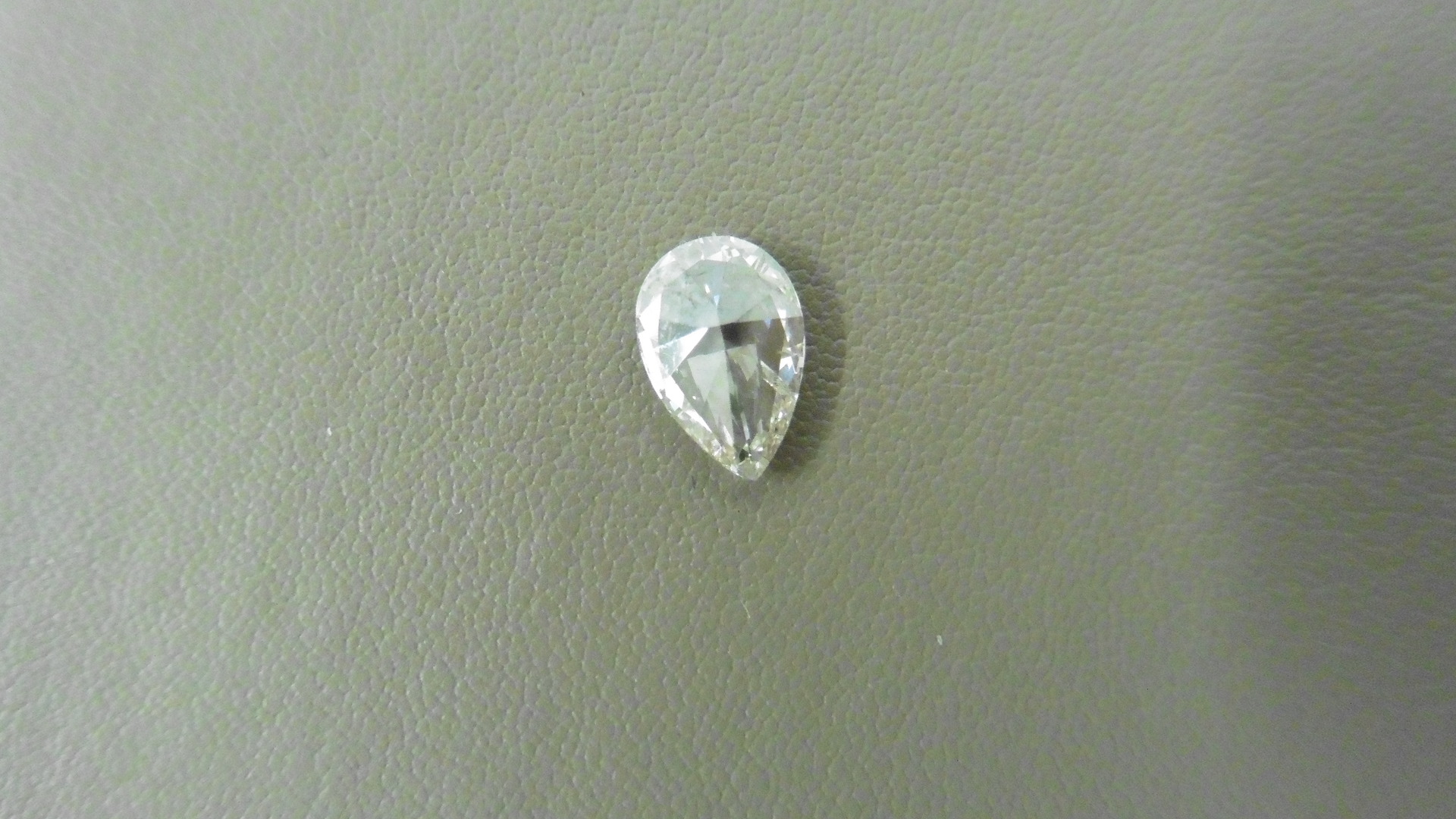 1.00ct pear shaped diamond, loose stone. J colour and I1 clarity. 8.85 x 5.93 x 2.72mm. IGI - Image 4 of 6