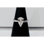 1CT Pearshape diamond ,EGL certification E colour si1 clarity,Classic Platinum setting 3.8gms,uk