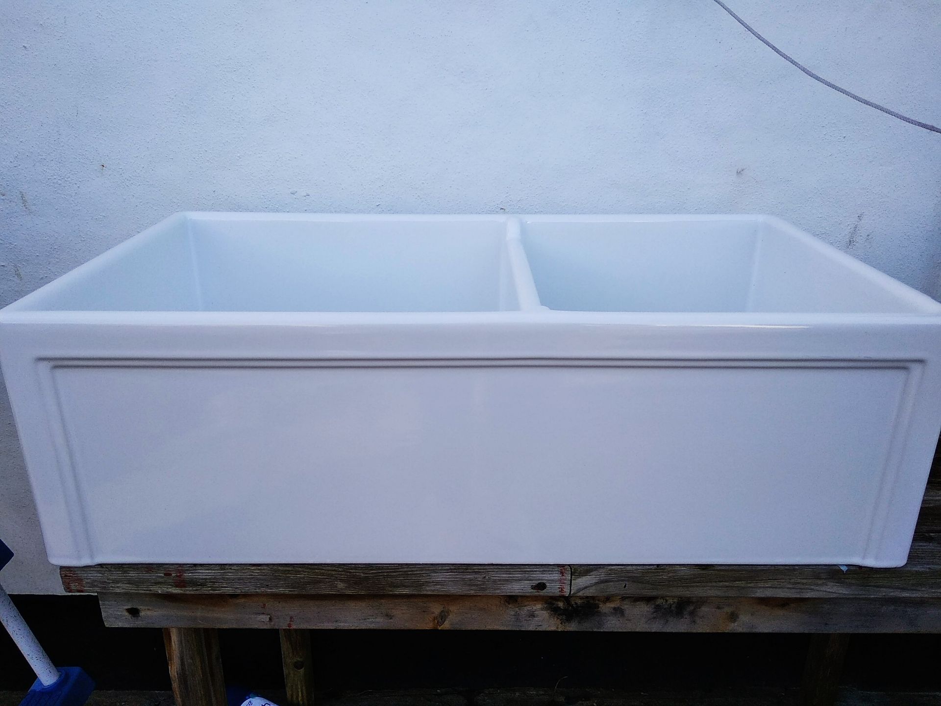 Very large Belfast ceramic / fireclay sink