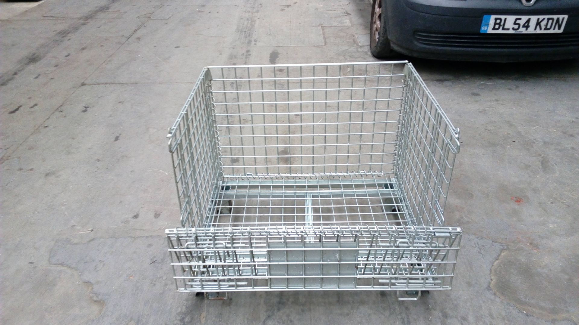 Metal Galvanized Mesh Cage