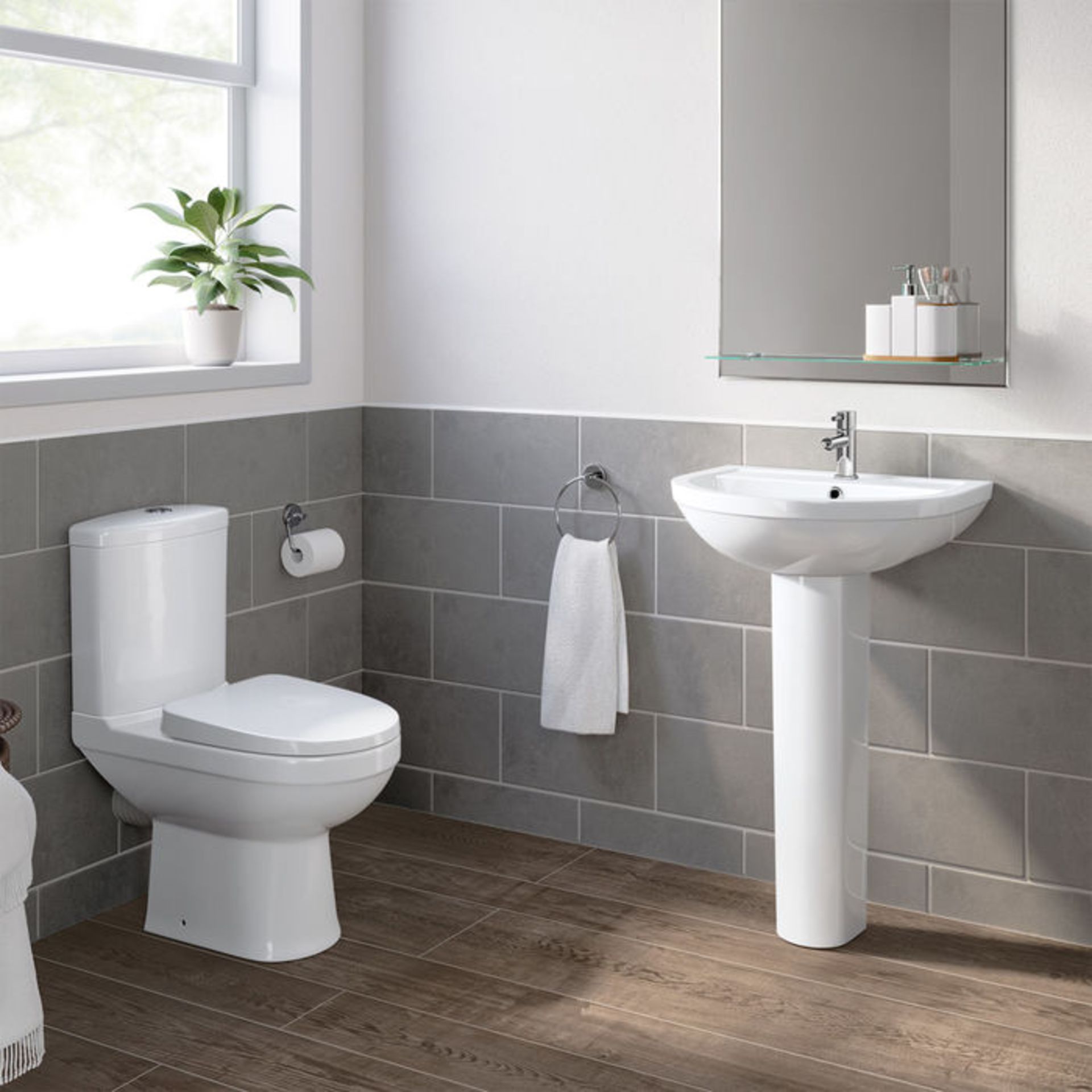 (MW31) Sabrosa II Close Coupled Toilet & Cistern inc Soft Close Seat. Made from White Vitreous China - Image 4 of 4