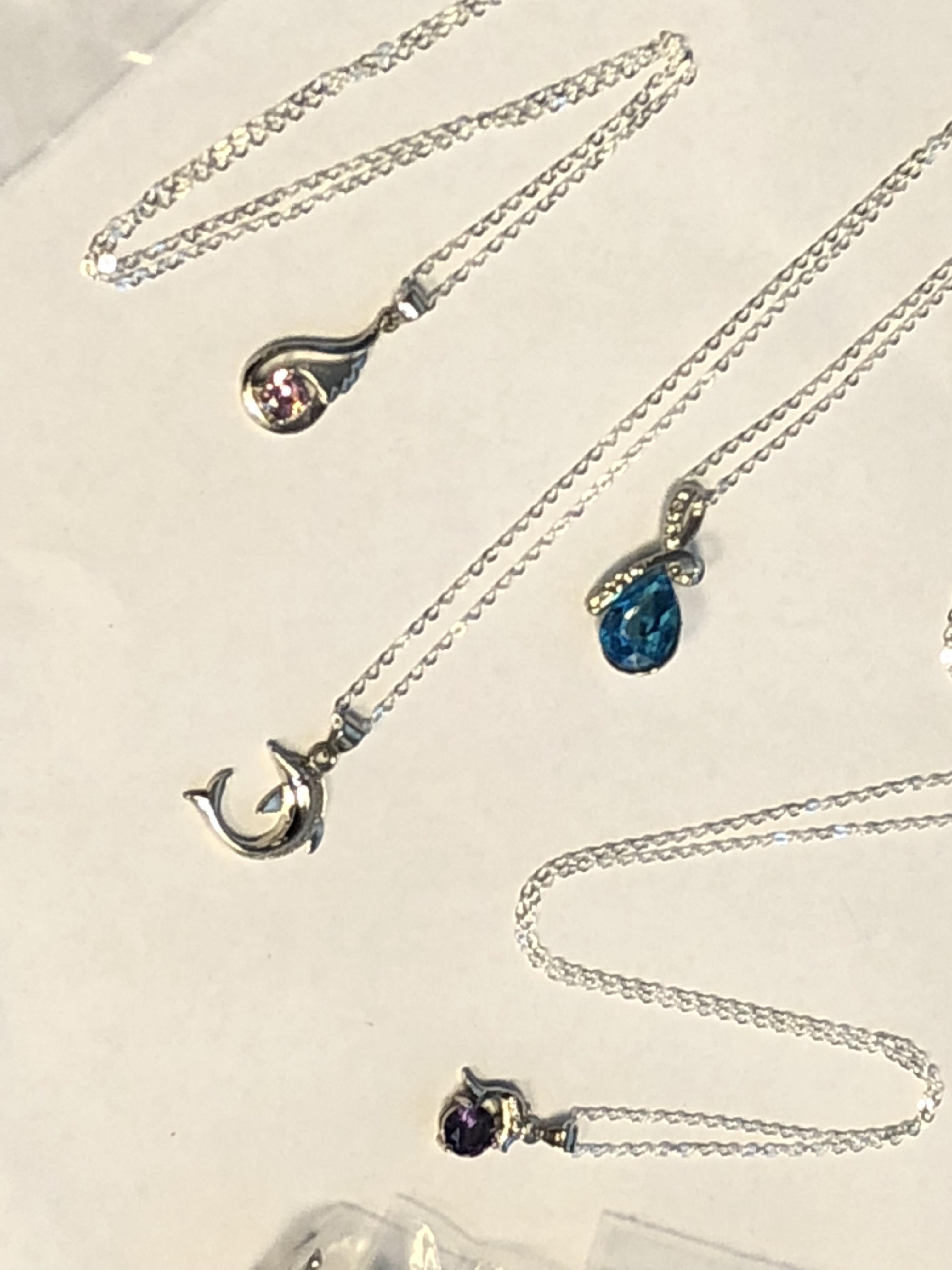 25 x Pretty Sterling Silver Necklaces with Coloured stones - Image 2 of 3