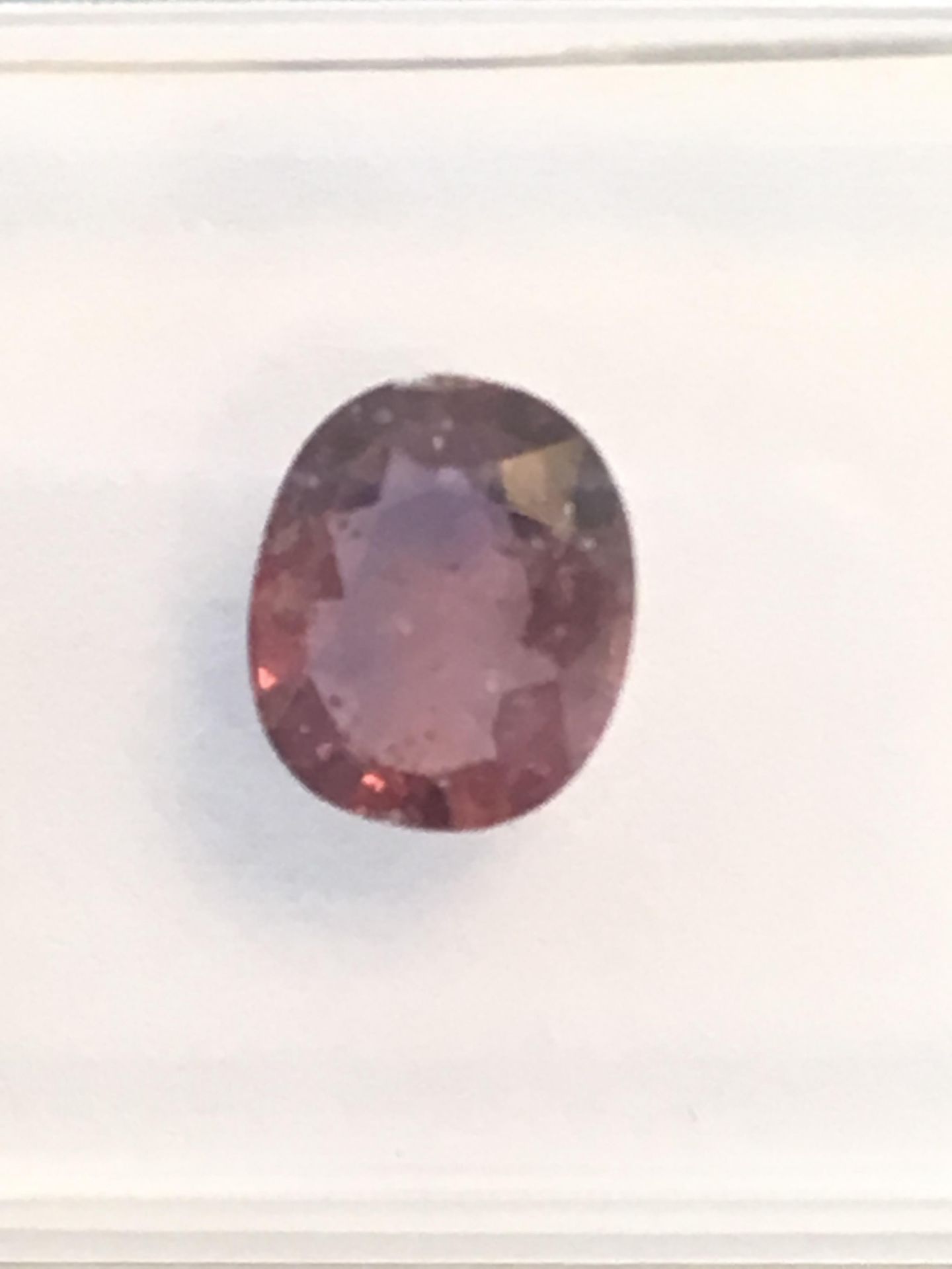 0.83ct Natural Colour change Sapphire with IGI Certificate