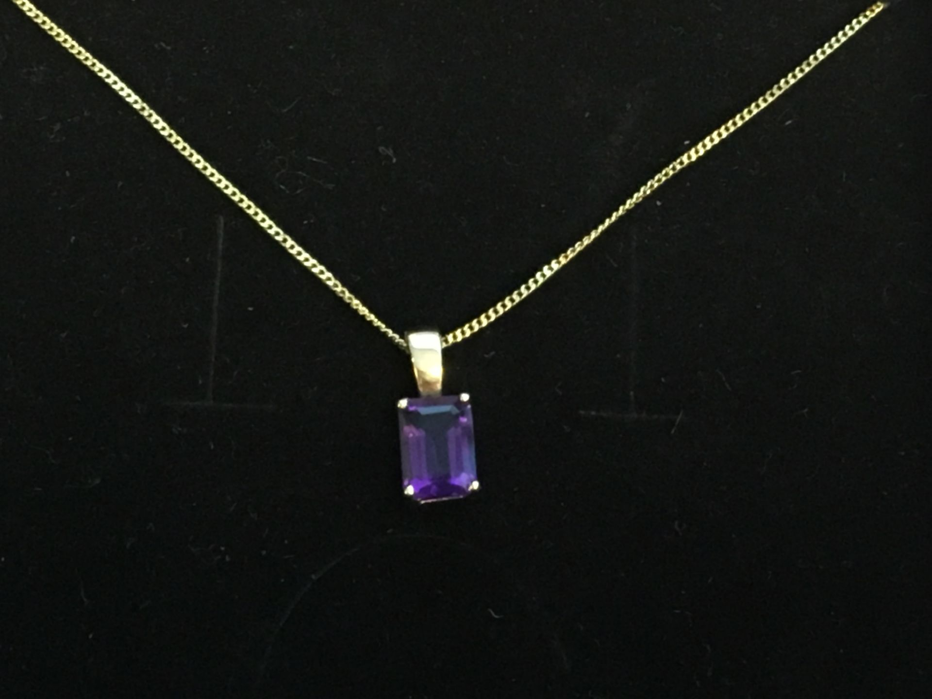 9k Yellow Gold Necklace with Amethyst Pendant