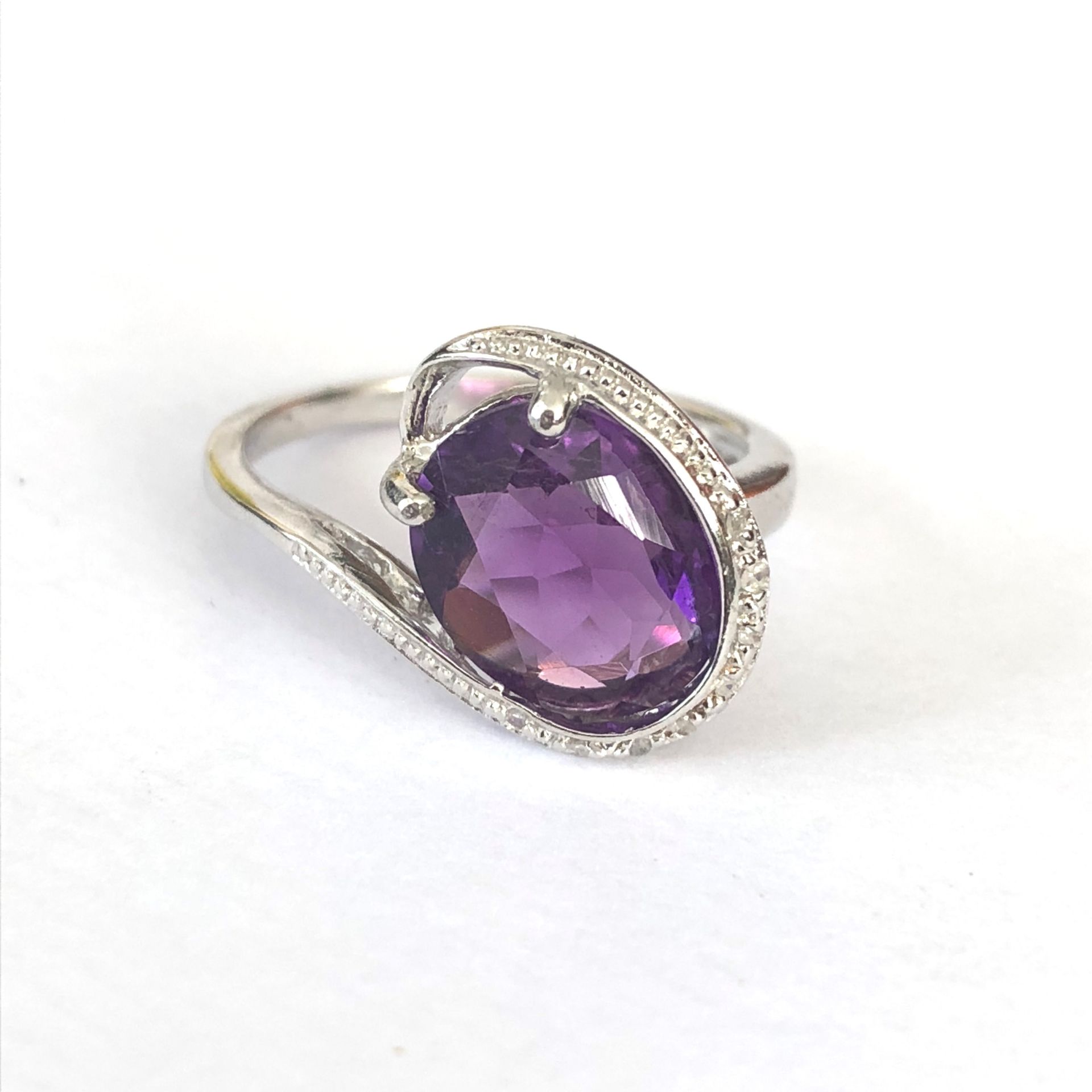 18k White gold over sterling silver, amethyst and diamond ring - Image 2 of 2