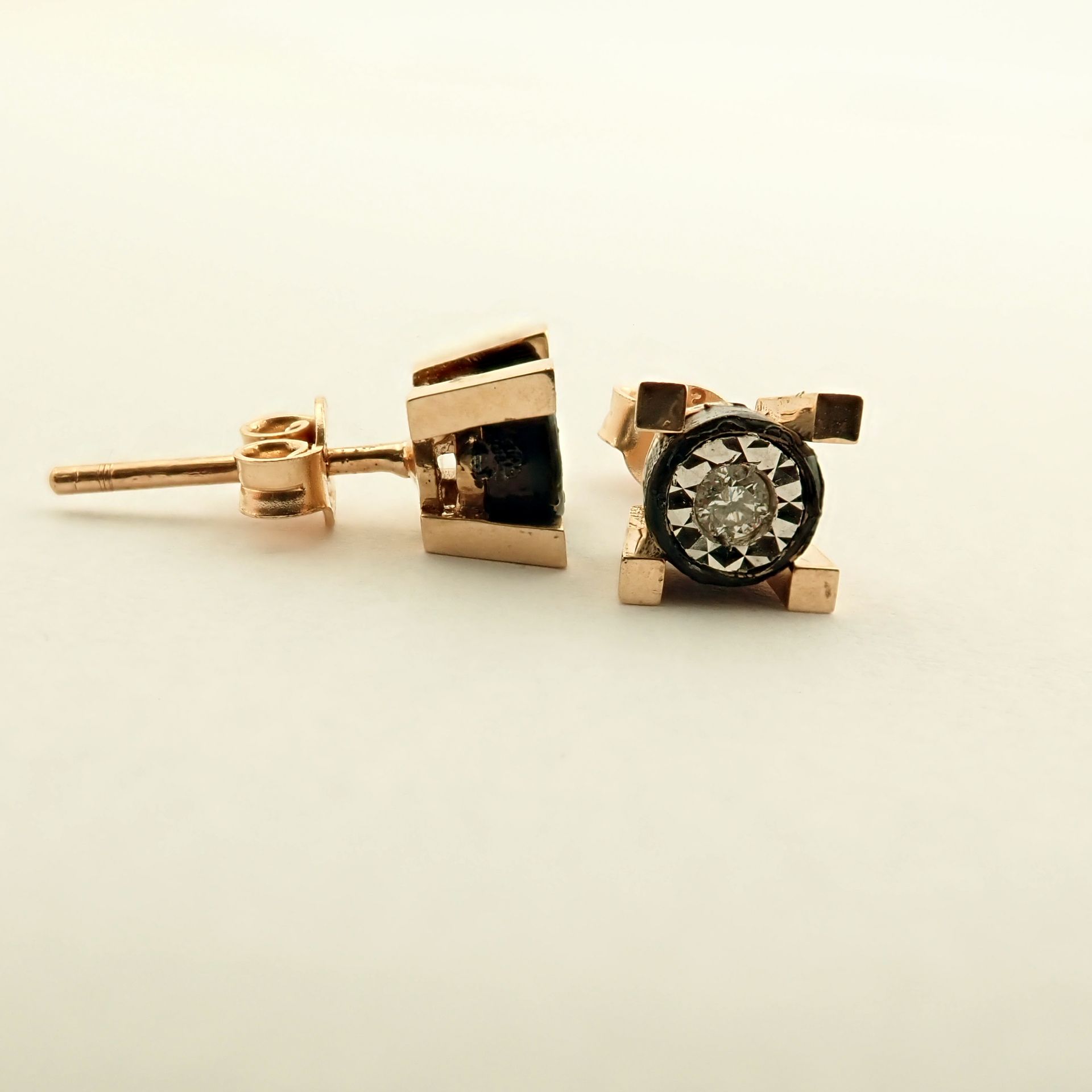 Antique Design Jewellery - 8K Rose / Pink Gold Earring (Ref:ED02132) - Image 2 of 5