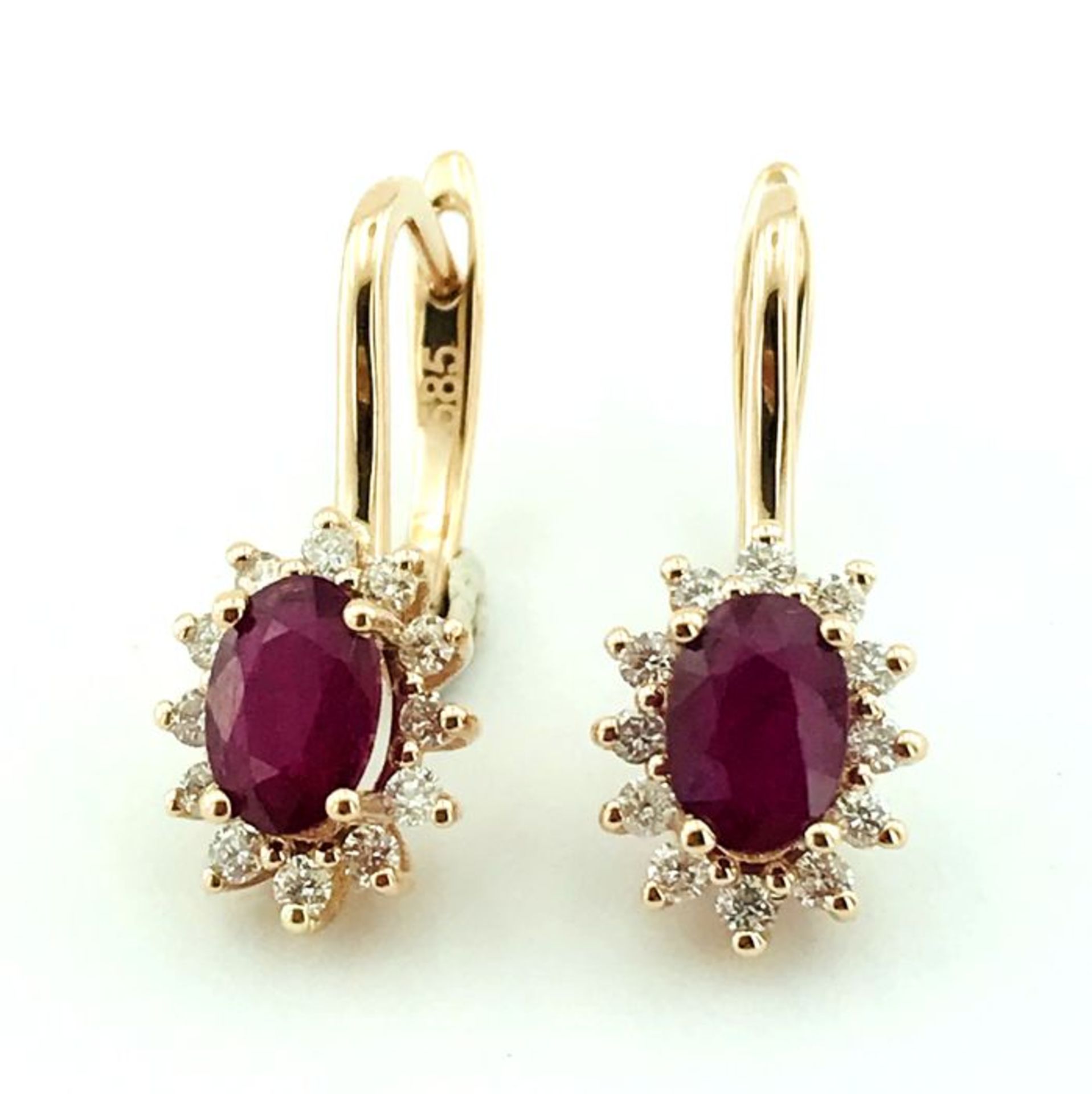 14K Pink Gold Cluster Earring set with 2 natural ruby and 24 brillant cut diamonds 1,30 ct in total