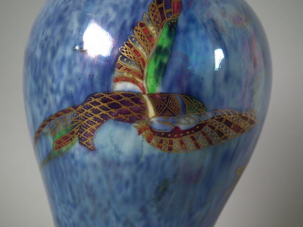 Wedgwood Flying Humming bird lustre vase & cover - Image 6 of 16