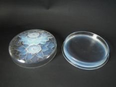 Rene Lalique Opalescent Glass Trois Dahlias Box