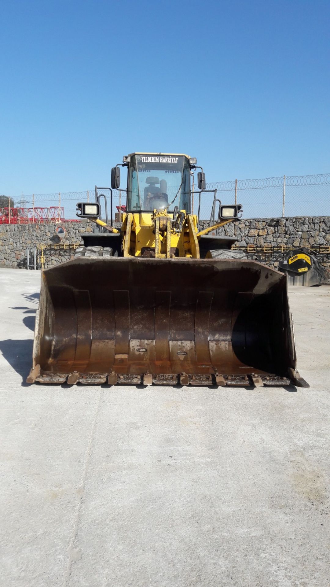 2003 Komatsu WA420-3 Wheel Loader - Image 2 of 15