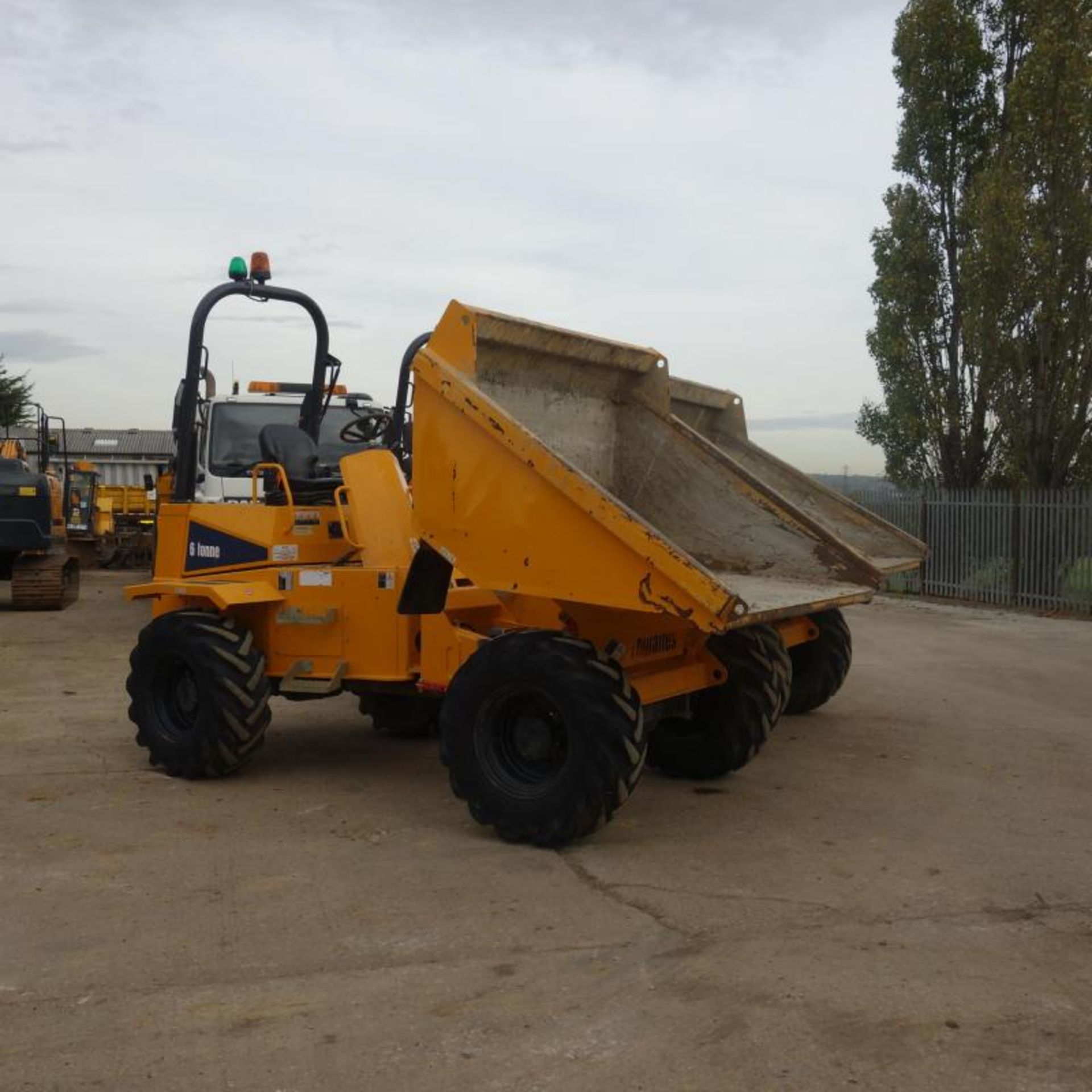 2017 Thwaites 6 Ton Dumper - Image 2 of 11